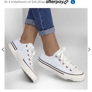 Brand new size 10 bobs! With tag and box!